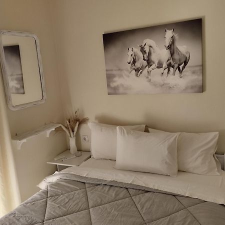 Sea Waves Apartments Nea Epidavros Exterior photo