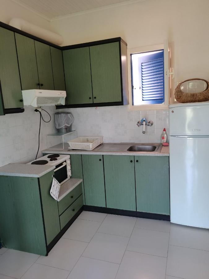 Sea Waves Apartments Nea Epidavros Exterior photo