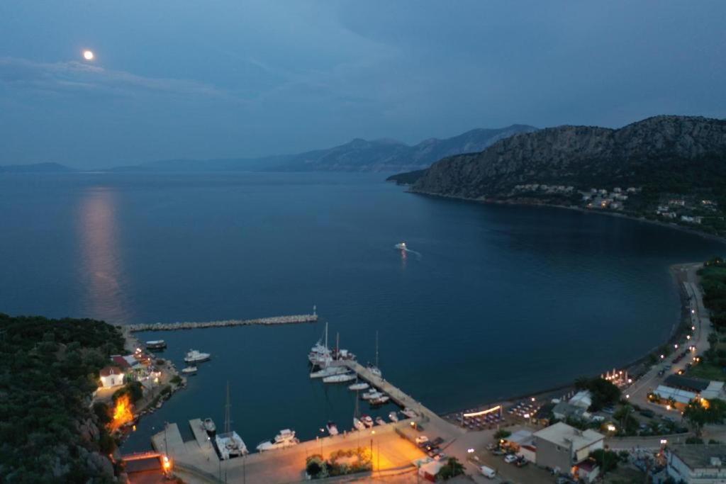 Sea Waves Apartments Nea Epidavros Exterior photo
